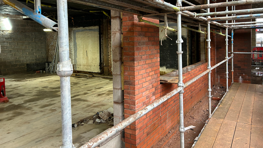 red brick piers on king street